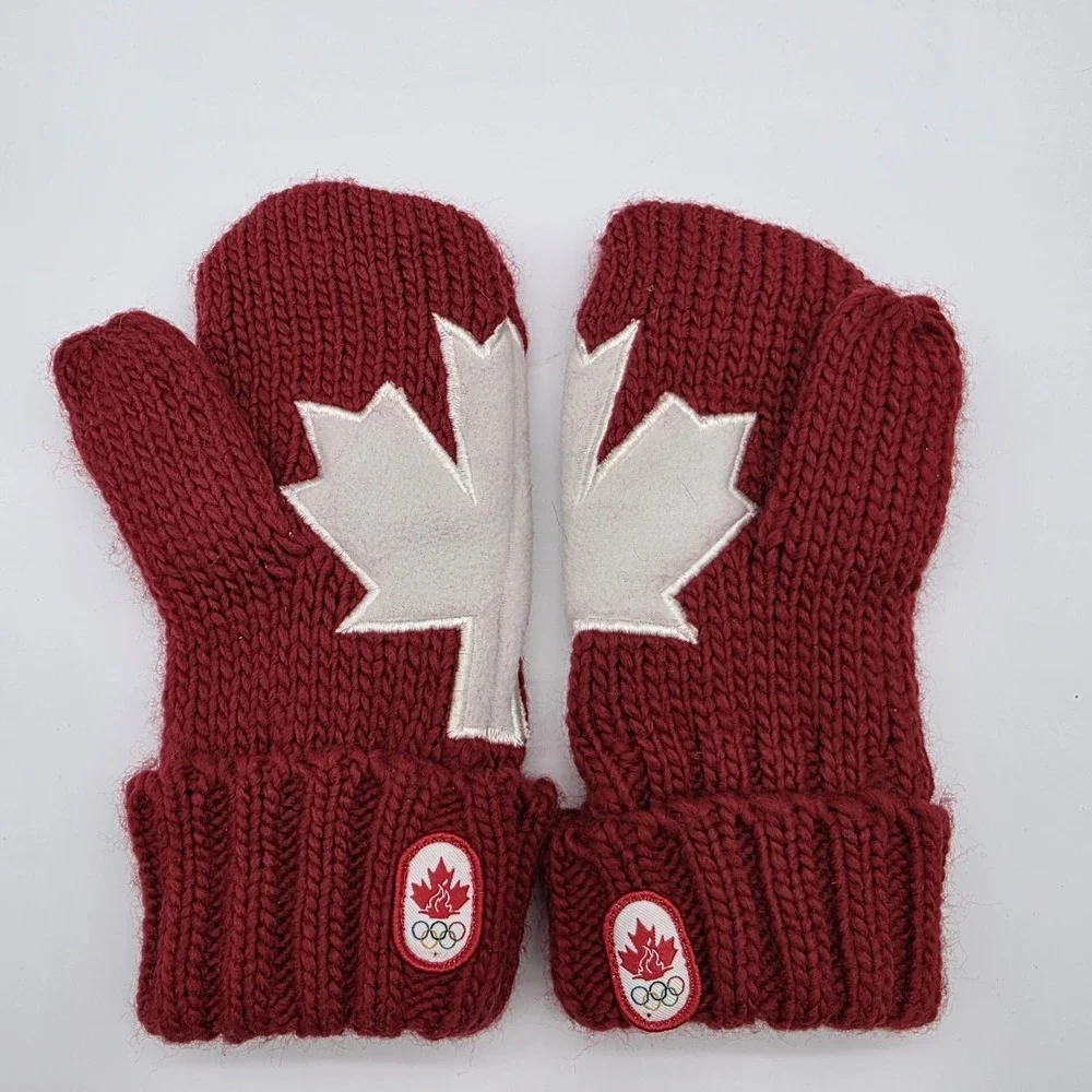 Hudson Bay Team Canada Winter Olympics Maple Leaf Knit Mittens Youth‎ One Size